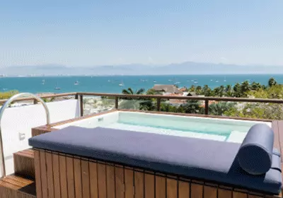 rooftopbath